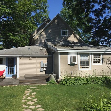 Aberdeen Stone Cottage B&B Traverse City Eksteriør billede