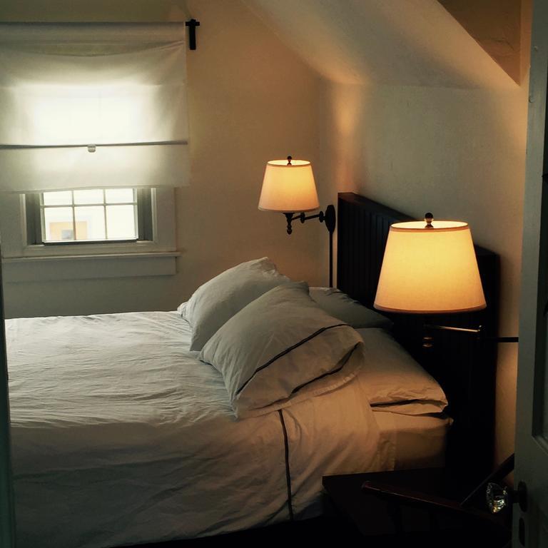 Aberdeen Stone Cottage B&B Traverse City Eksteriør billede