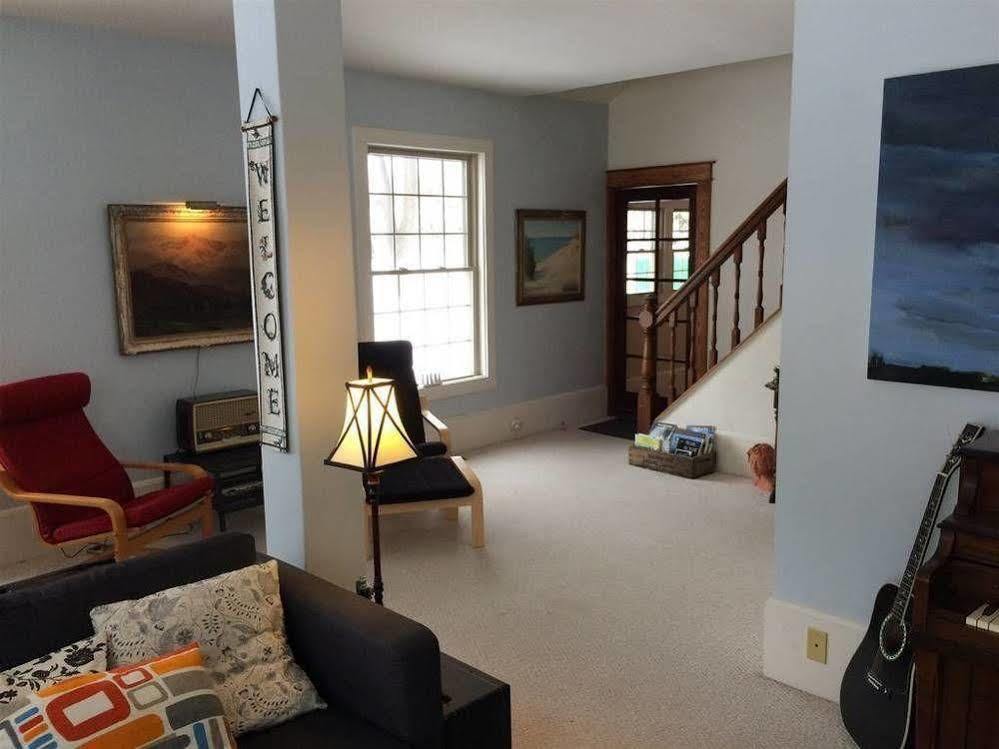 Aberdeen Stone Cottage B&B Traverse City Eksteriør billede