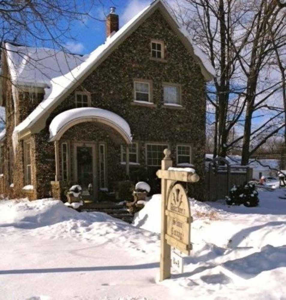 Aberdeen Stone Cottage B&B Traverse City Eksteriør billede